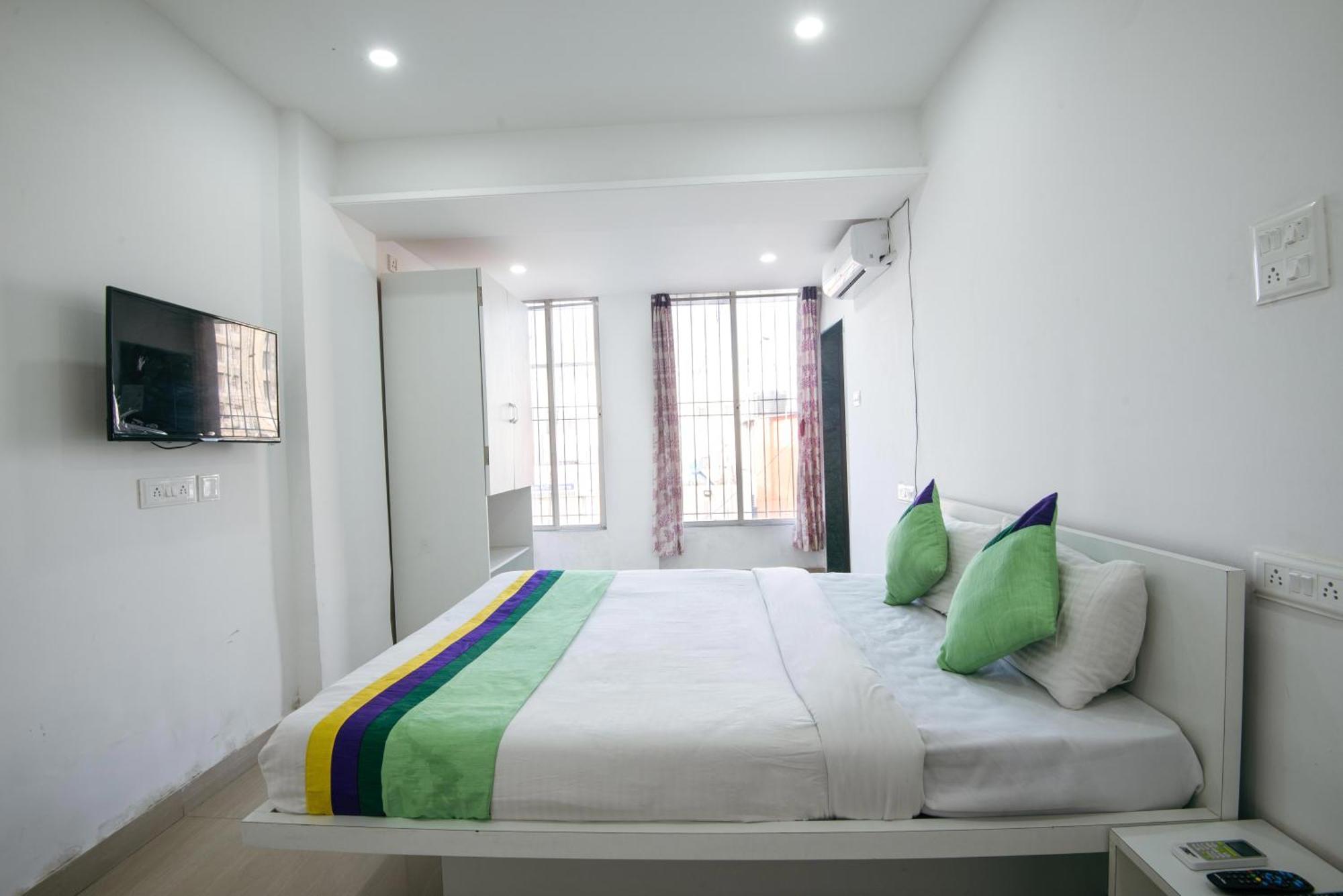 Treebo Empire Executive Premium, Hinjewadi Hotel Hinjawadi Bagian luar foto