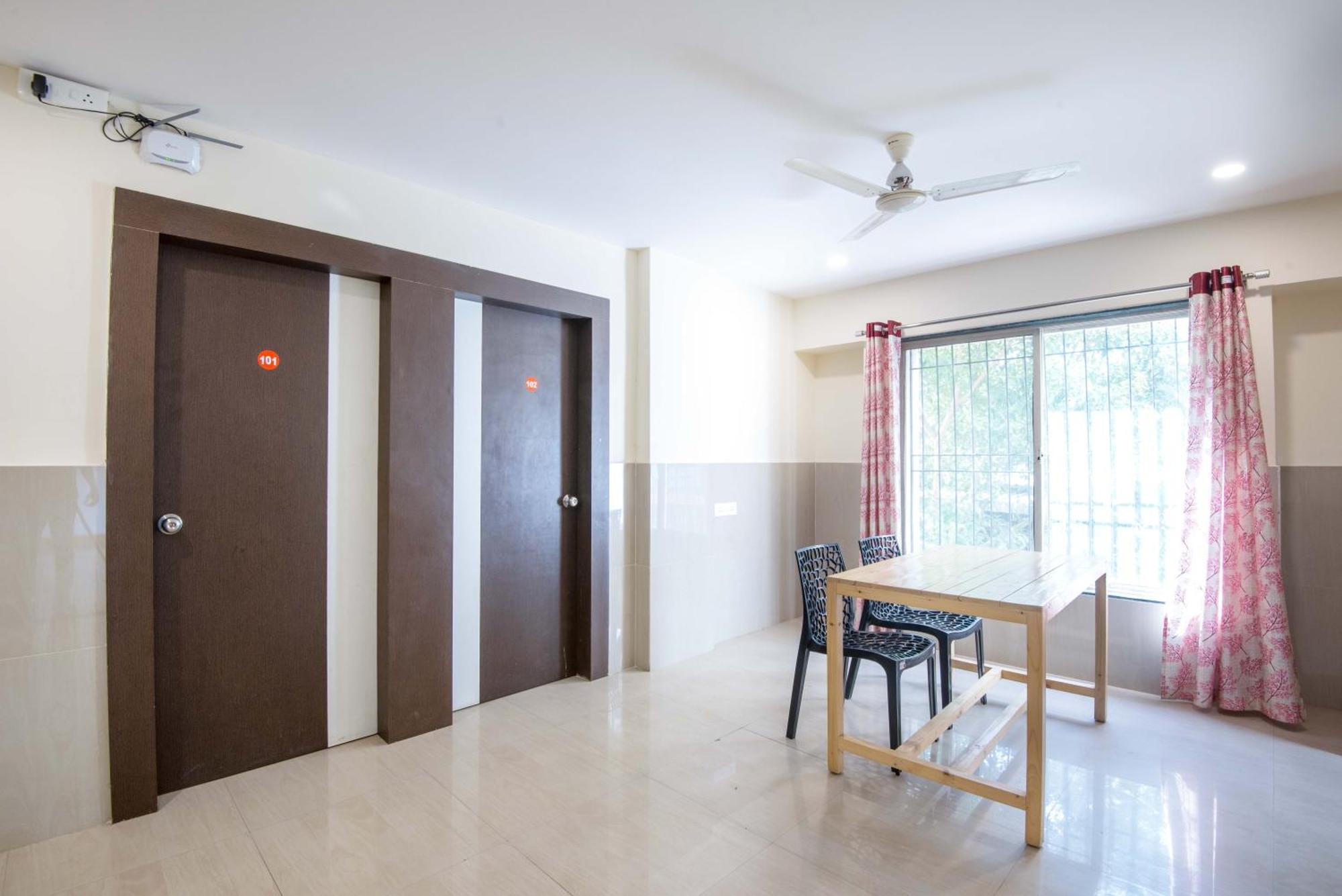 Treebo Empire Executive Premium, Hinjewadi Hotel Hinjawadi Bagian luar foto