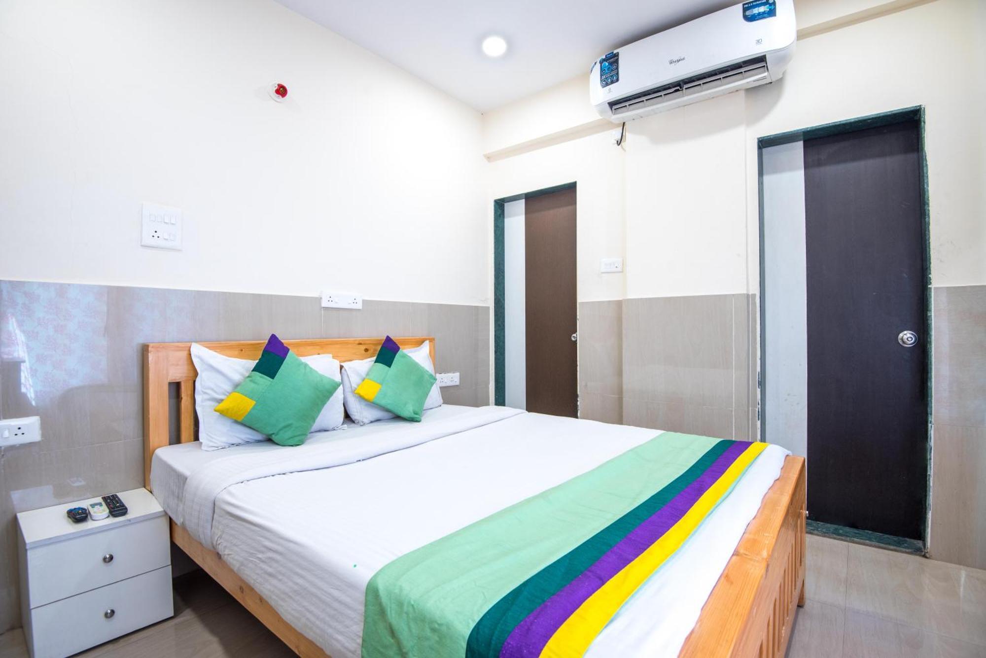 Treebo Empire Executive Premium, Hinjewadi Hotel Hinjawadi Bagian luar foto